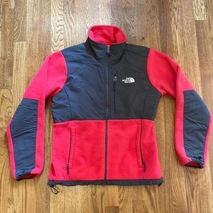 The north face women’s size medium fleece jacket pink